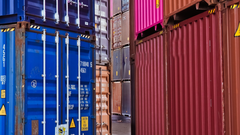 renting vs buying a storage container, which is better?